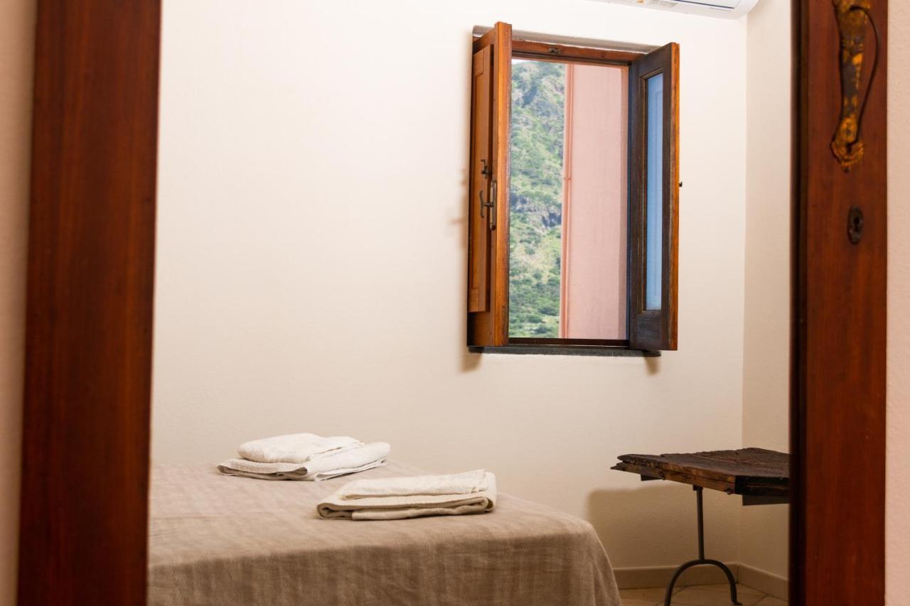 Agriturismo Al Cappero Malfa  Luaran gambar