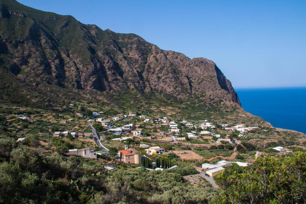 Agriturismo Al Cappero Malfa  Luaran gambar